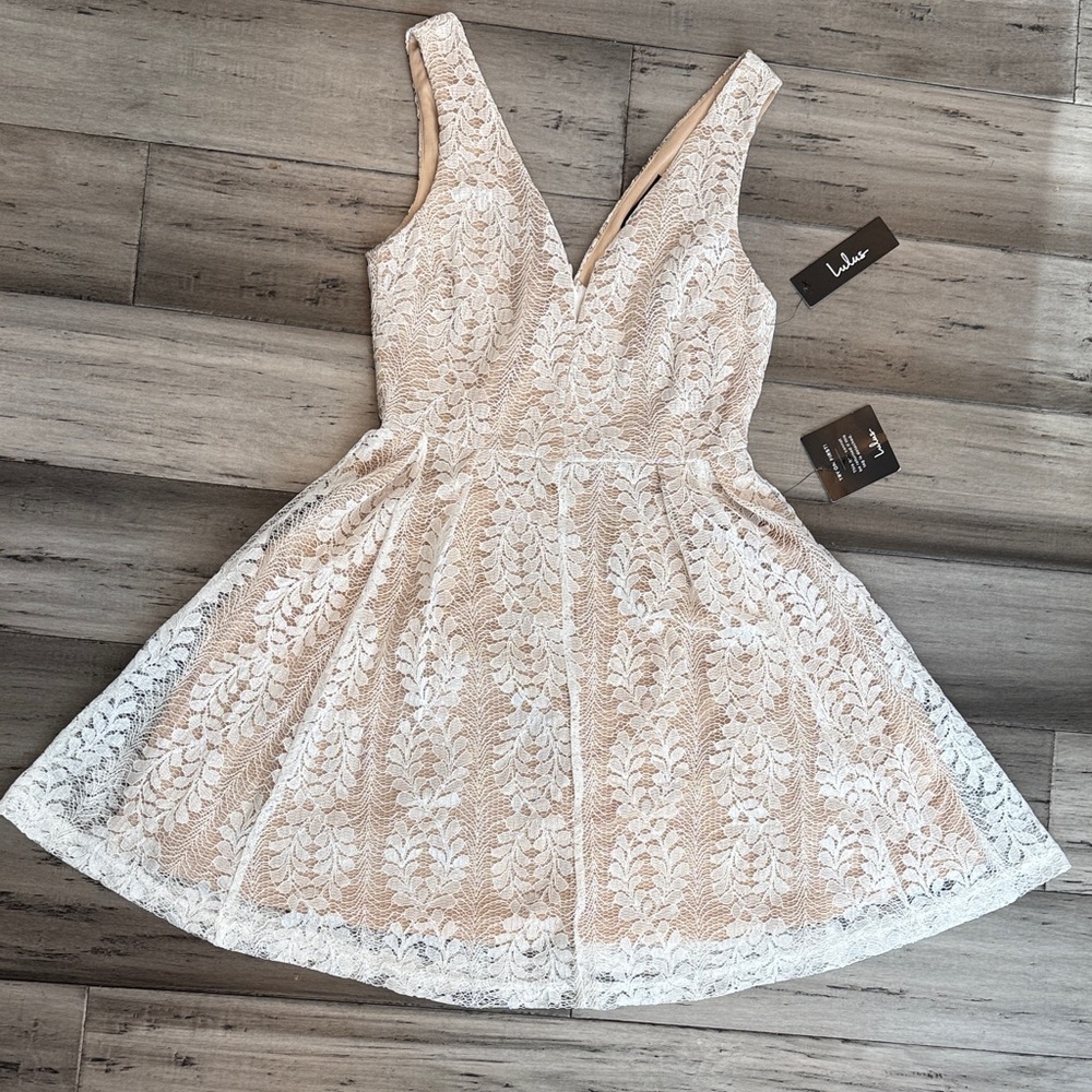 NWT Lulus Elegant Lace Sleeveless Dress